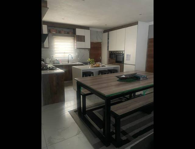 3 BEDROOM HOUSE FOR SALE IN SALFIN
